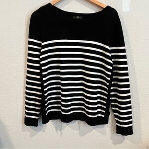 Un Deux Trois Paris black and white stripe sweater top size large side detail